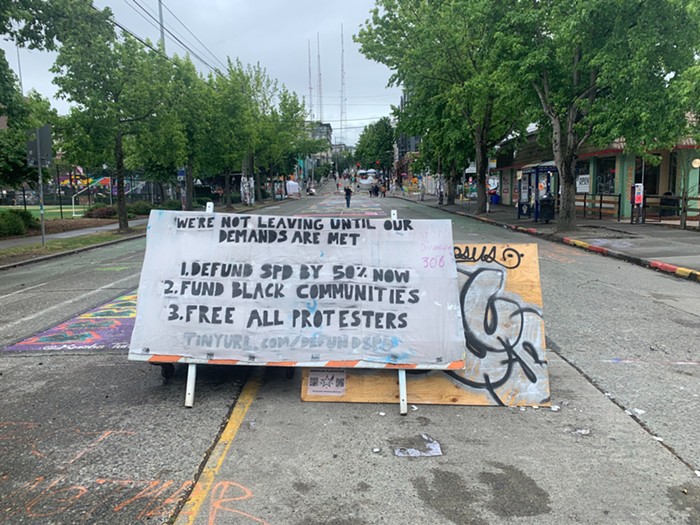 SDOT Removes 10th Ave Barricades, Seattle Parks Temporarily Closes Cal Anderson